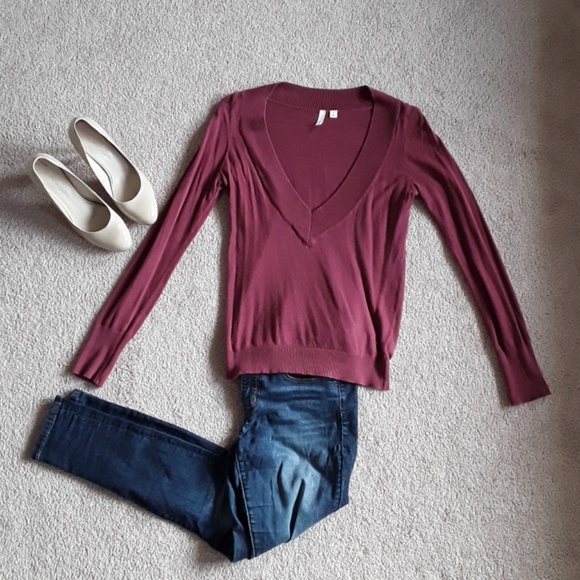 BP v neck maroon sweater size m - Picture 2 of 5